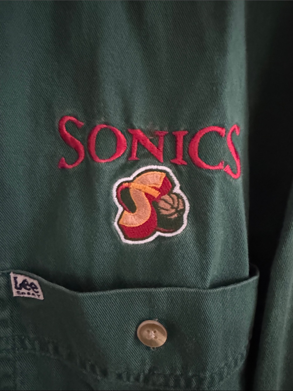 Lee Men's Green Button-Down Shirt with Sonics Embroidery - Picture 3 of 4